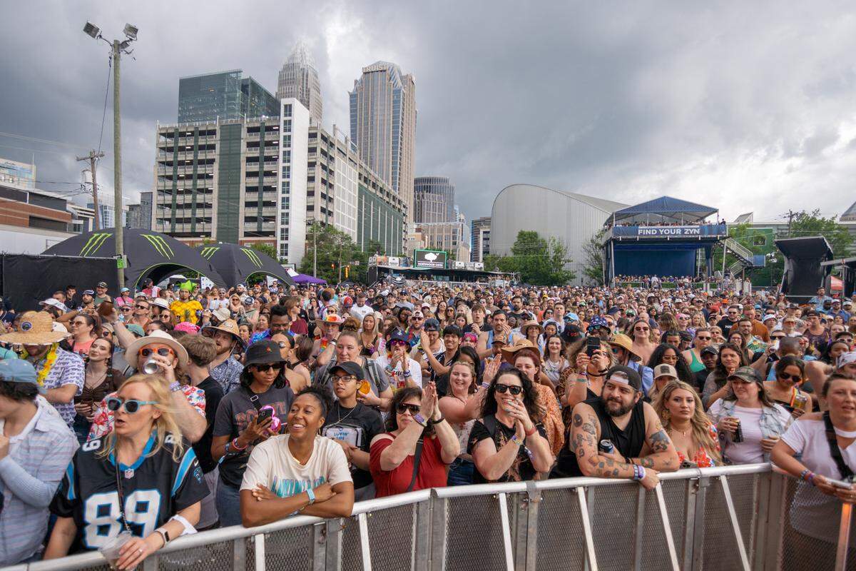 Fans at Lovin’ Life Music Fest.