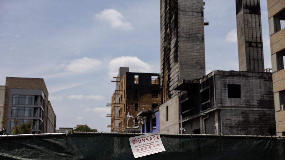 Mill Creek Residential was building a 239-unit apartment building in SouthPark when a massive fire broke out. Experts have raised concerns over the wood-frame construction type that’s become more common over the past decade.