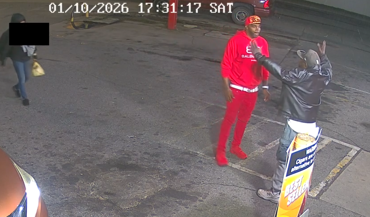 A man named David Sanders confronts Derrick Manigault outside Jakob’s Food Mart in west Gastonia on Jan. 10, 2026.