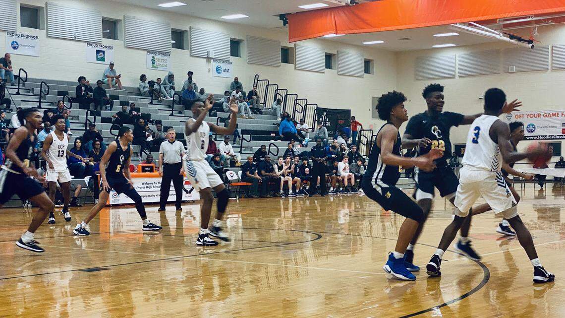 Who shined at Hoodies House national showcase on semifinal Saturday