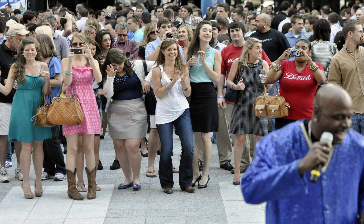 A 2011 Observer file photo of Alive After Five-goers at the old Wachovia Plaza, a former site of the event back when it was still a thing in uptown.