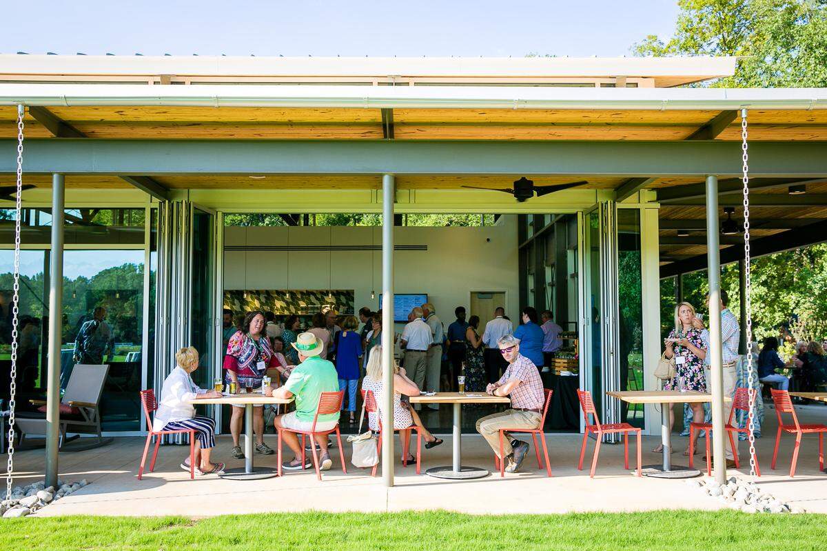 Enjoy fresh air at Gateway Canteen near Anne Springs Close Greenway.