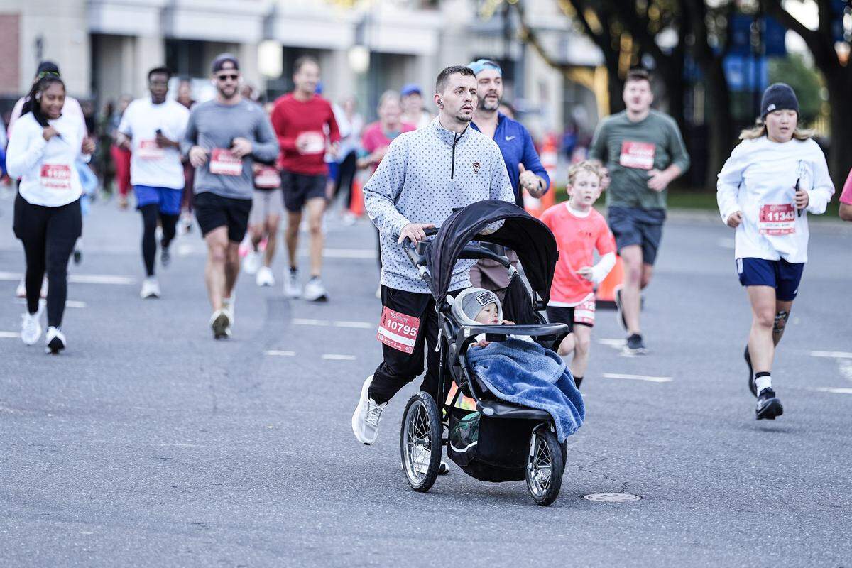 Participants compete in the Novant Health Charlotte Marathon Saturday, Nov. 15, 2025, in Charlotte, N.C.