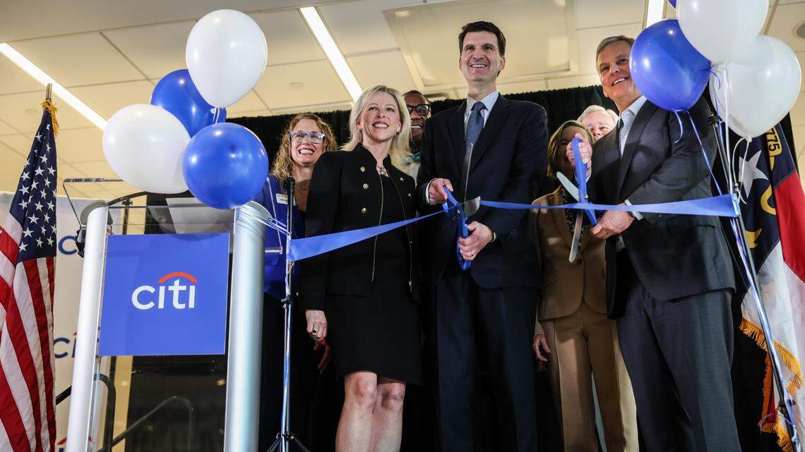 Banking giant opens Ballantyne office, adding over 500 jobs in Charlotte