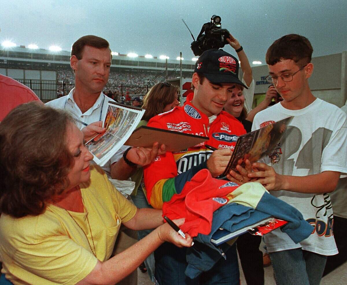 Gordon was already popular when he entered NASCAR’s Cup Series in 1993, but that early fame rubbed some of his fellow drivers the wrong way.