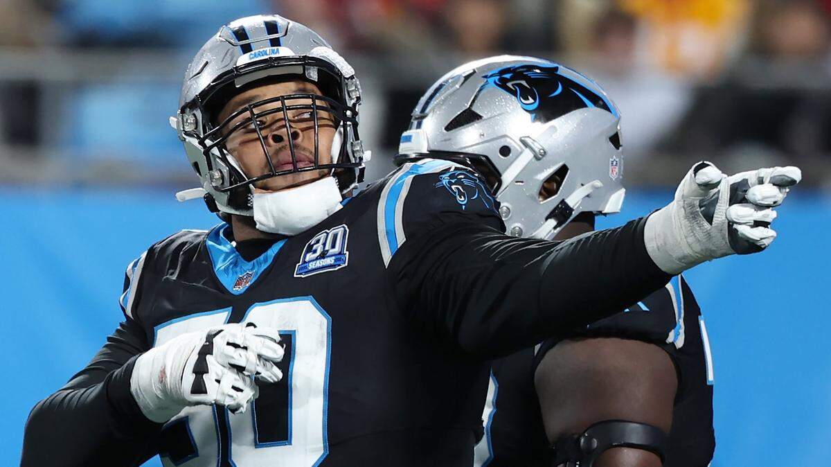 Carolina Panthers guard Robert Hunt waits to line up against the Tampa Bay Buccaneers defensive line during action at Bank of America Stadium in Charlotte, NC on Sunday, December 1, 2024. The Buccaneers defeated the Panthers in overtime 26-23.
