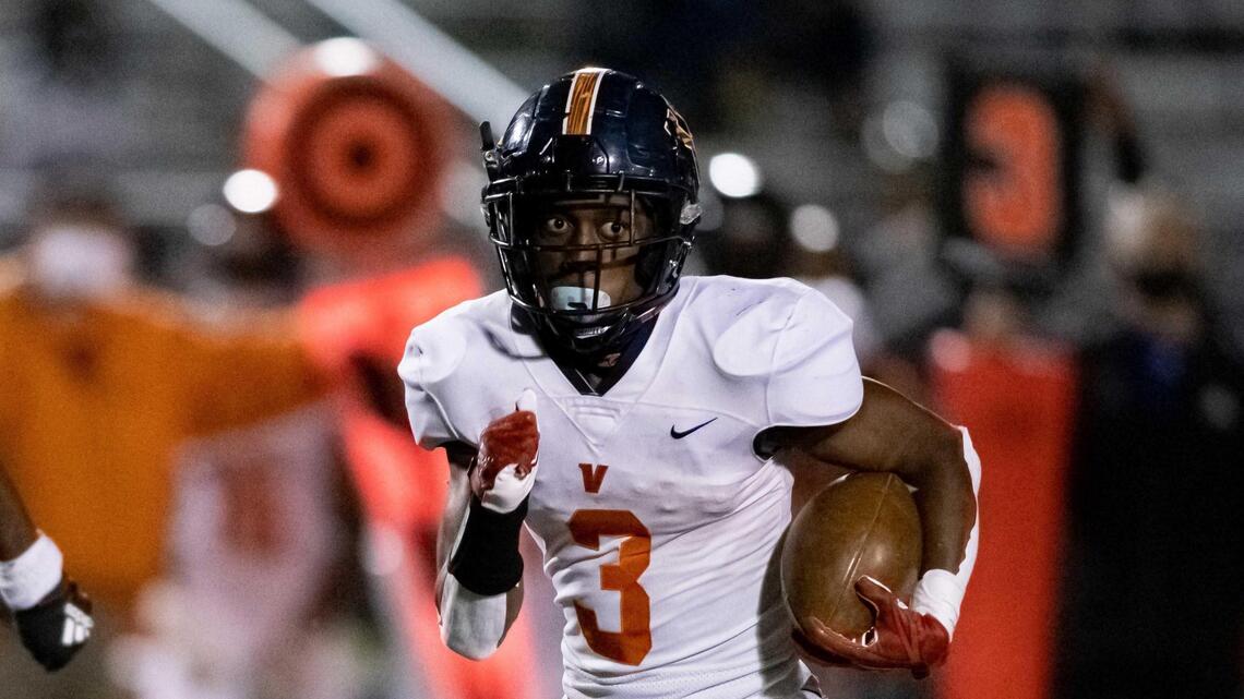 Vance High’s Daylan Smothers wins NC High School Heisman award