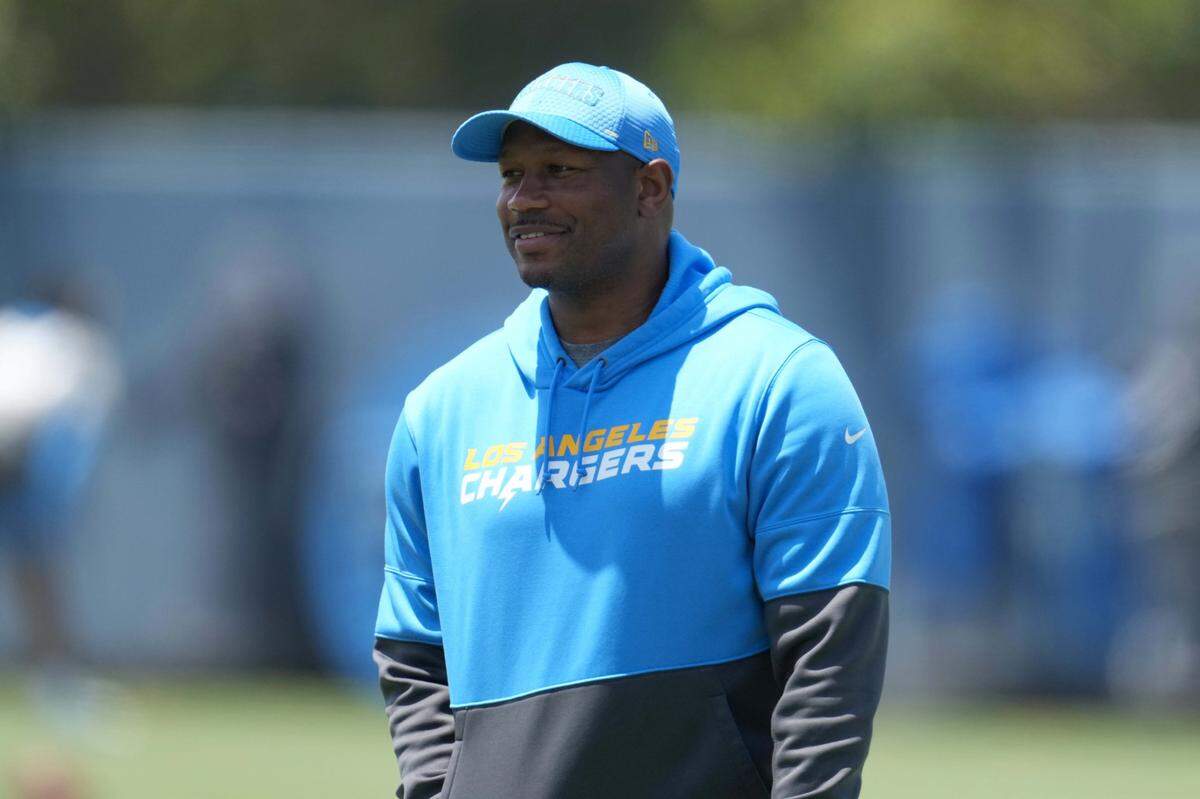 Jun 1, 2021; Costa Mesa, CA, USA; Los Angeles Chargers defensive coordinator Renaldo Hill during organized team activities at Hoag Performance Center. Mandatory Credit: Kirby Lee-USA TODAY Sports