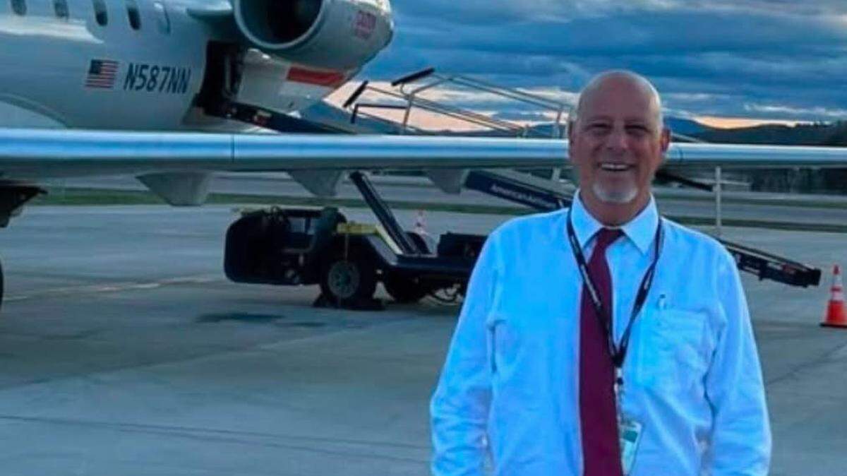 Ian Epstein was identified by family members as a crew member on a flight that collided with a military helicopter on Wednesday night.