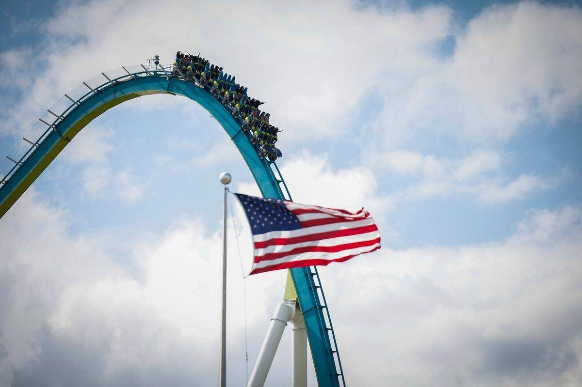A federal judge will hear a lawsuit brought by a Charlotte mother who says her son was traumatized by his experience at Carowinds amusement park in April 2019.