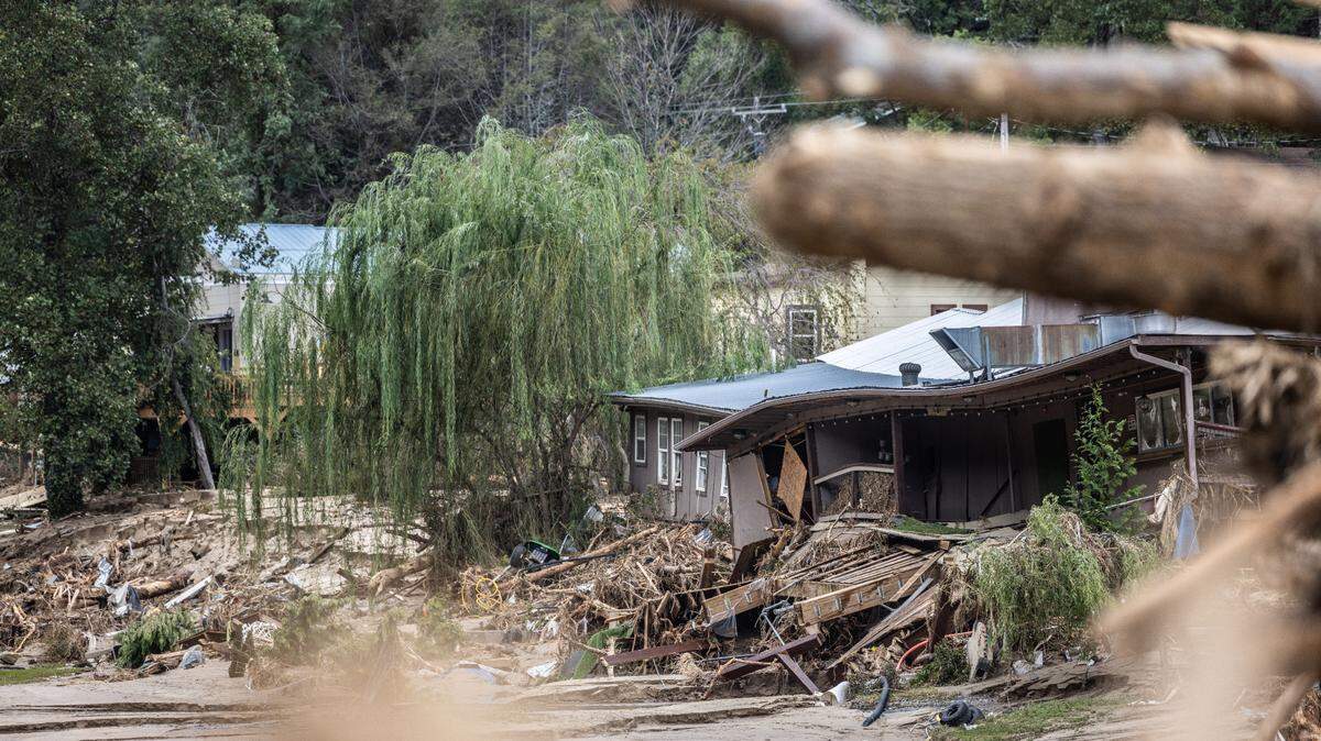 Lake Lure Dam in Western NC stable after imminent failure warning; emergency repairs begin