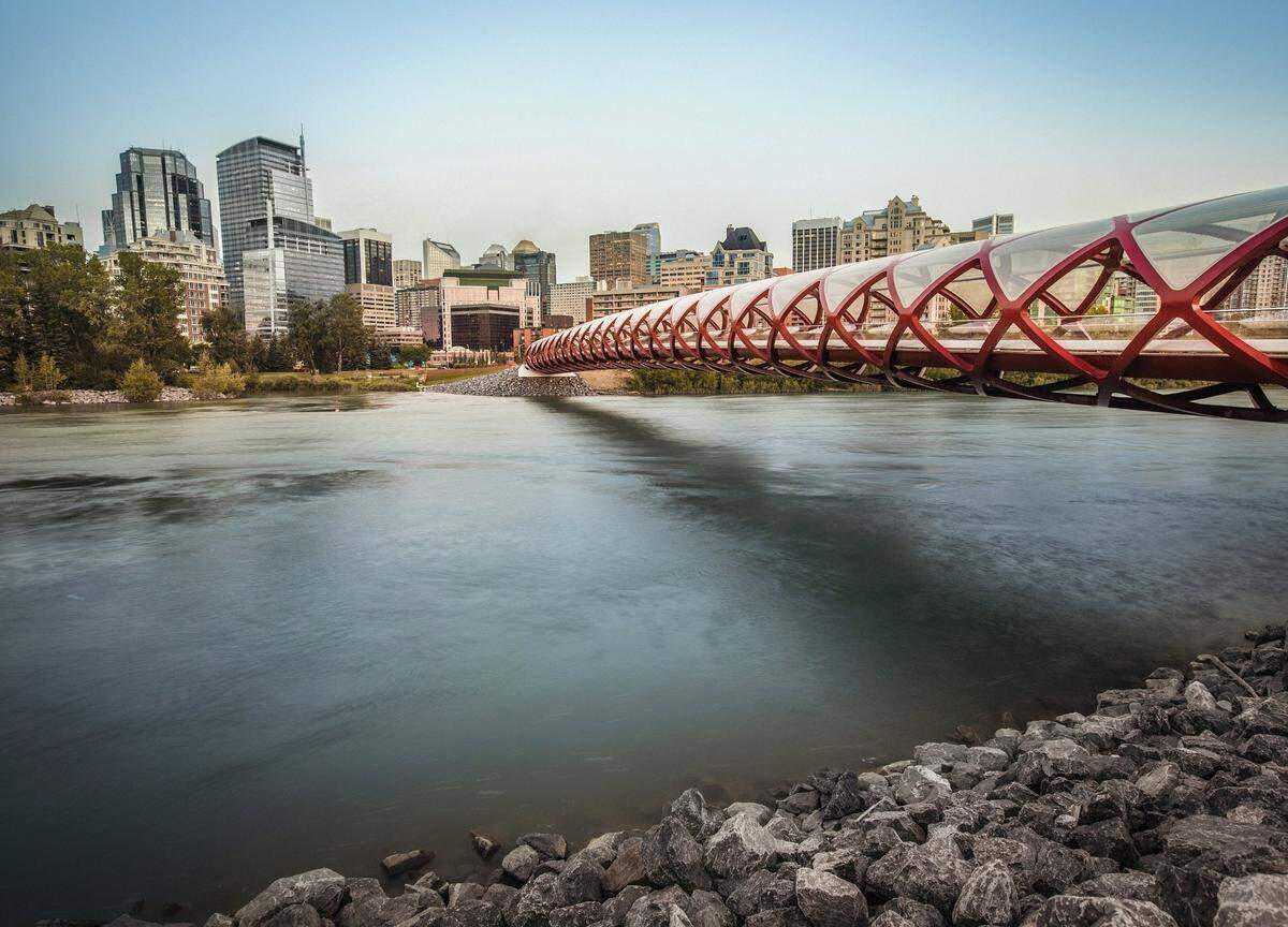 File photo of Peace Bridge crossing into Calgary, Canada.