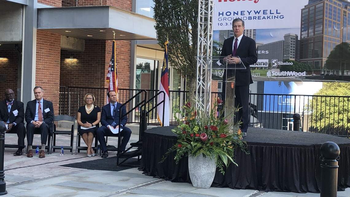 New Honeywell tower underway in uptown. Company hopes for ‘profound’ local impact