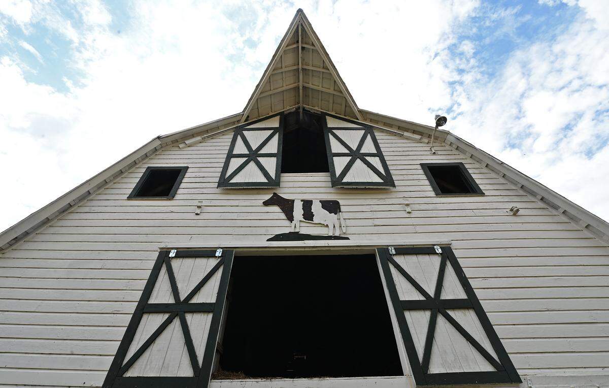 A barn is shown on the Stamey Farms property in western Iredell County on Monday, Sept. 15, 2025. 