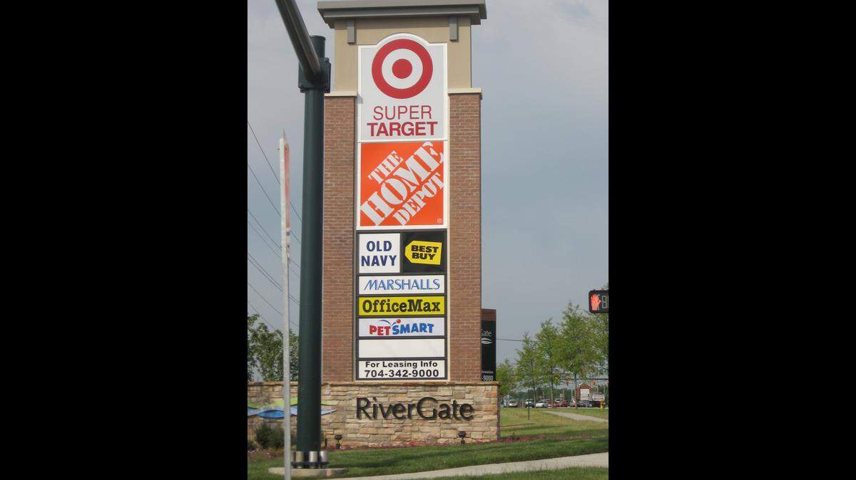 Chipotle and Cava are set to open new restaurants in RiverGate Shopping Center.