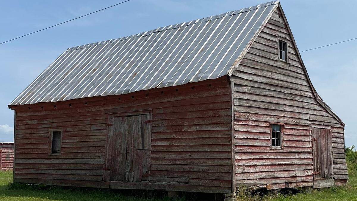 Timbers from this one-room building in Edenton, North Carolina, show the core was built before the American Revolution, historians say.
