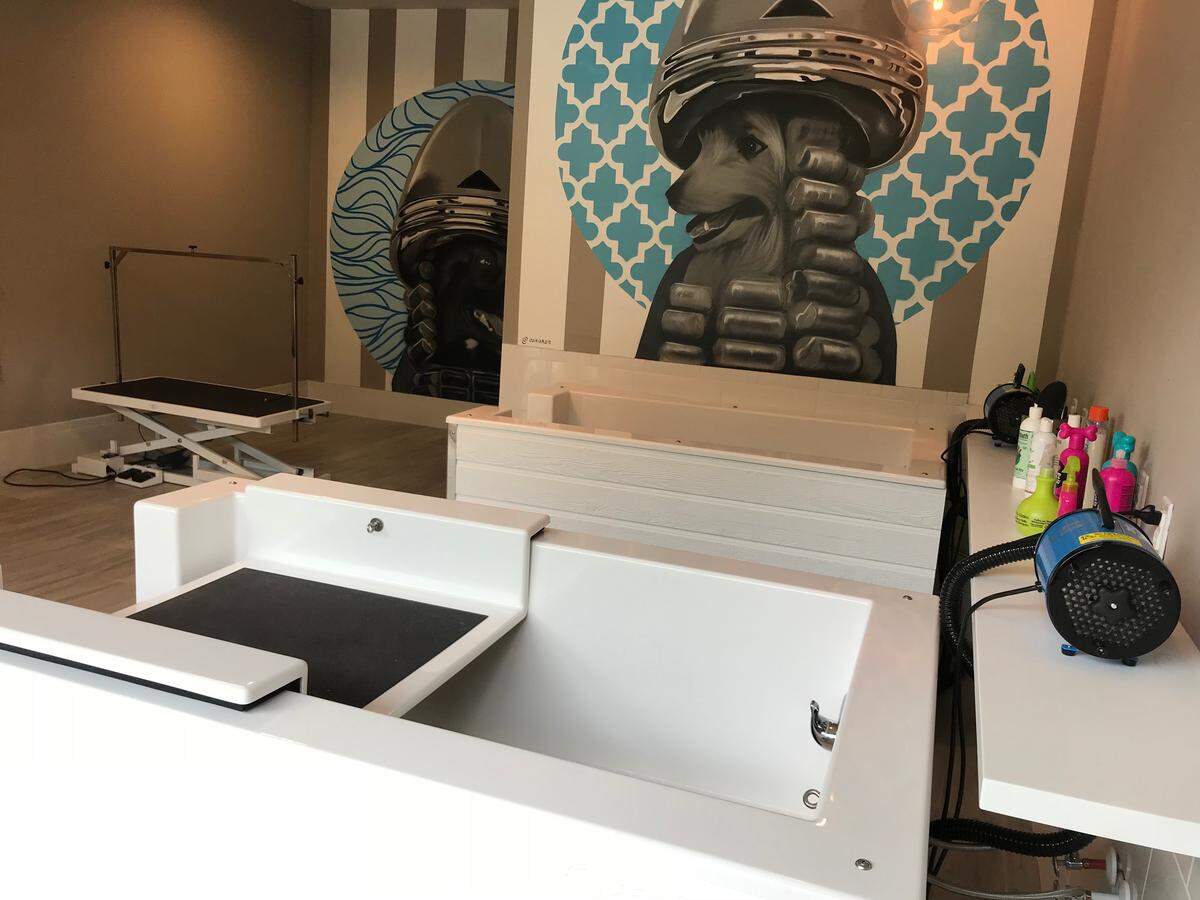 Inspire SouthPark offers dog grooming stations so pet owners can bathe their pets.