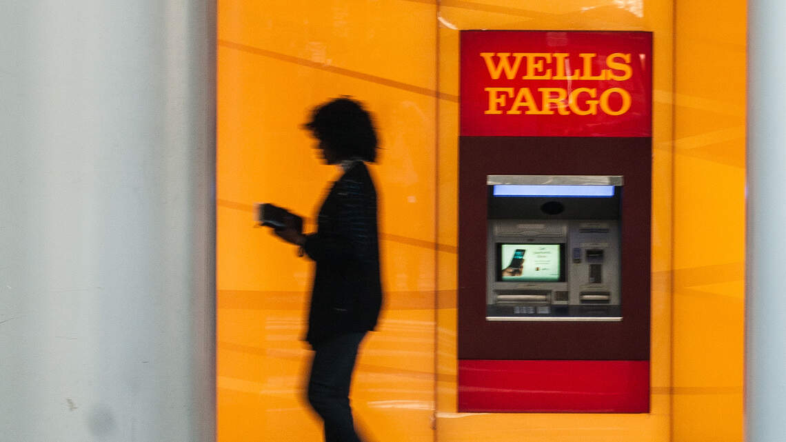 Wells Fargo makes it harder for poor customers to avoid checking account service fee