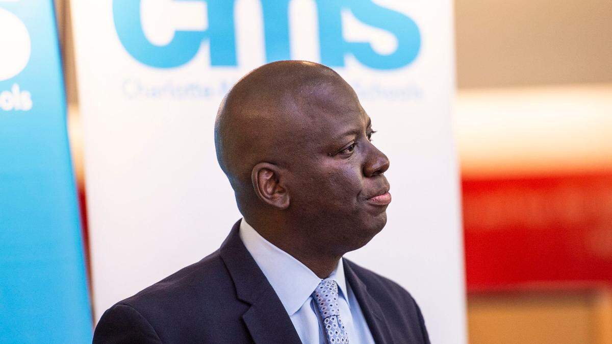 Charlotte-Mecklenburg Superintendent Earnest Winston proposed a budget Wednesday that would provide an average 2.7% raise to teachers.