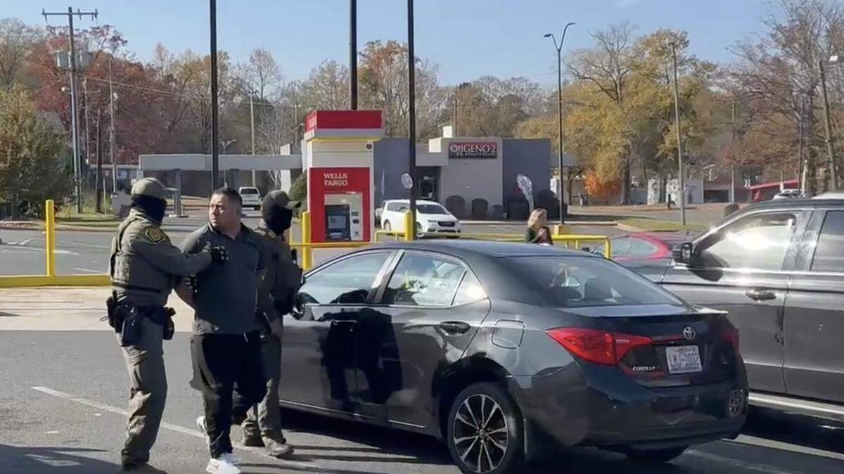 Border Patrol está en Charlotte: Conozca sus derechos