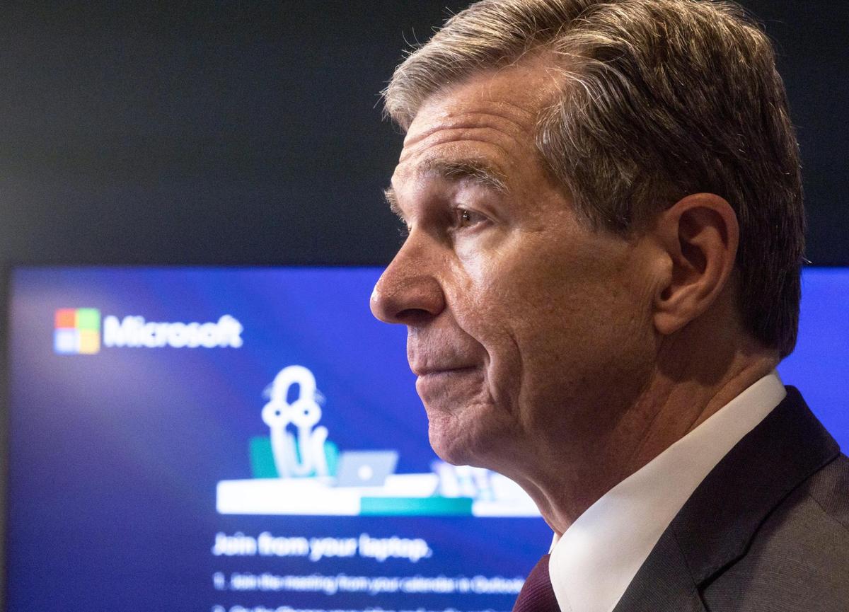 Gov. Roy Cooper joins Microsoft to highlight digital equity initiatives in North Carolina.at Microsoft Charlotte in Charlotte, N.C., on Wednesday, October 26, 2022.
