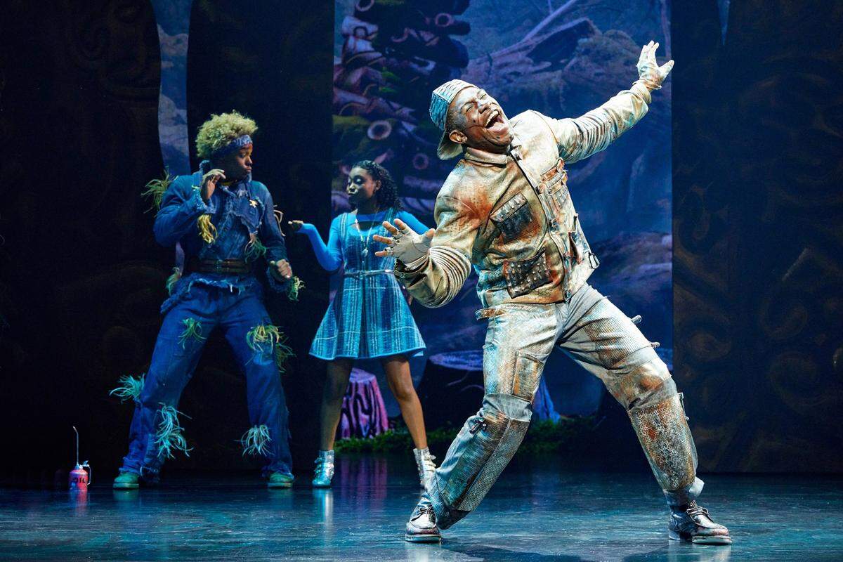 Phillip Johnson Richardson, a graduate of Charlotte’s Northwest School of the Arts, won a Blumey Award in 2014, and is in the Broadway-bound revival of “The Wiz” as “Tinman.”&nbsp;