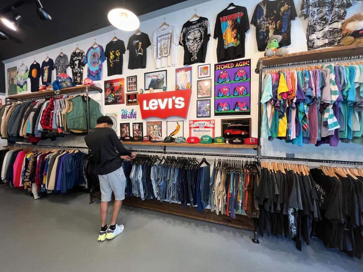 Old News is situated on the main strip of North Davidson street, attracting customers drawn to oversized graphic T-shirts, vintage sportswear and utility looks.