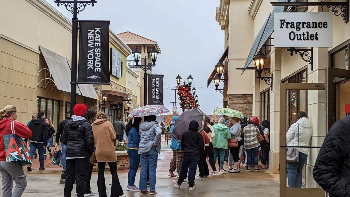 Shopping for holiday deals? Here are Black Friday hours for Charlotte malls, major stores