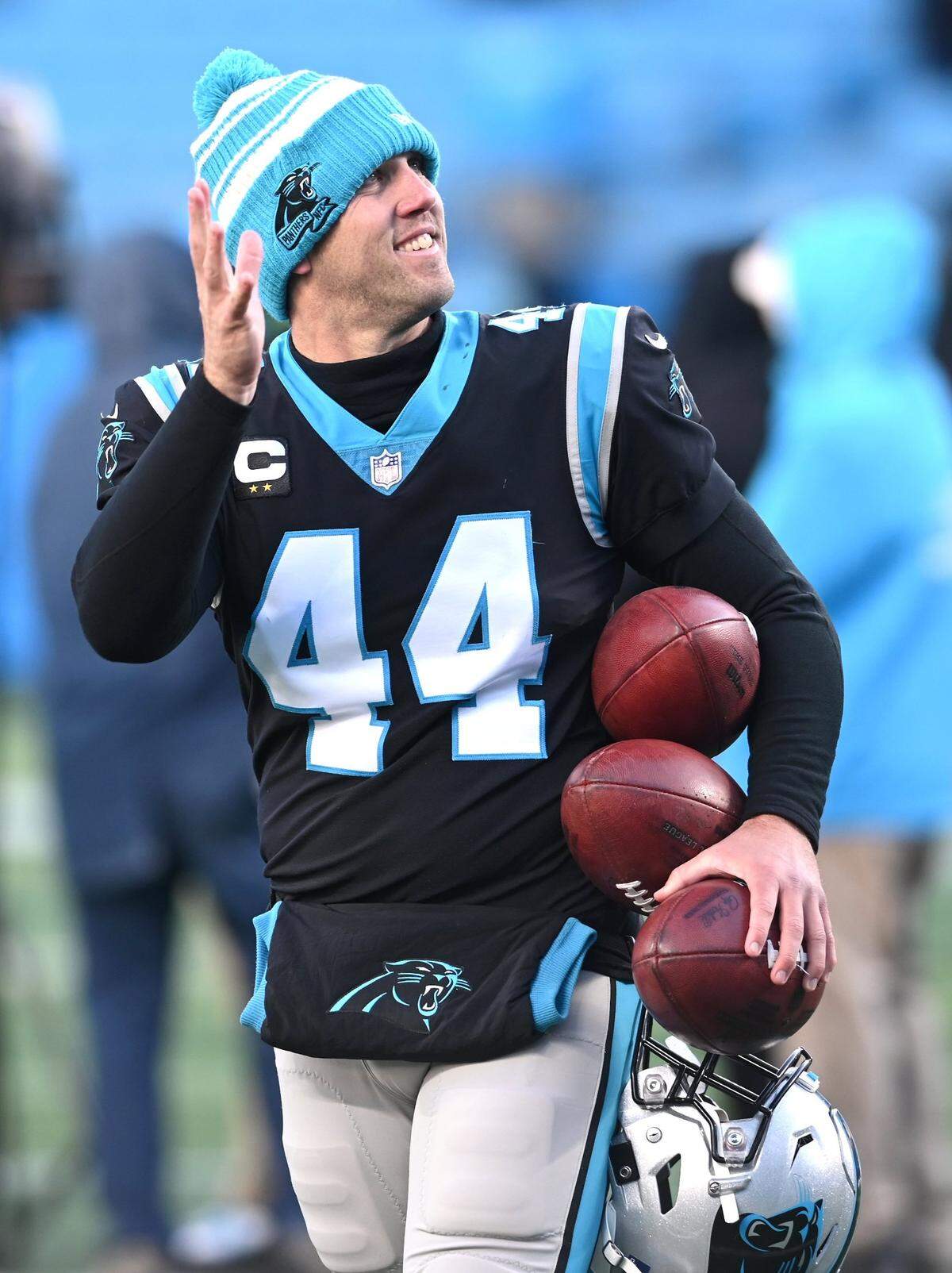 Carolina Panthers long snapper JJ Jansen waves to the fans following the team’s 37-23 victory over the Detroit Lions at Bank of America Stadium on Saturday, December 24, 2022 in Charlotte, NC.