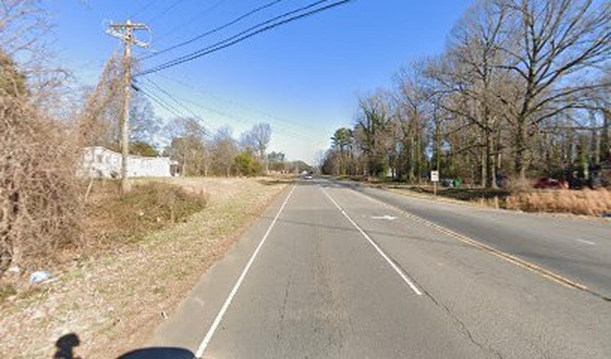 A 900-pound longhorn bull on the loose since Monday, Aug. 7, 2003, was found and killed by its owners on Friday, Aug. 11, 2003, in the 9300 block of Moores Chapel Road in western Mecklenburg County, authorities said.