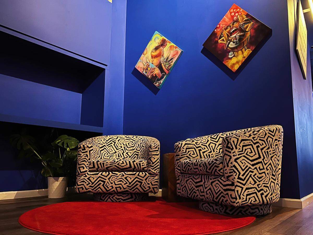 A cozy nook at Gallery House.