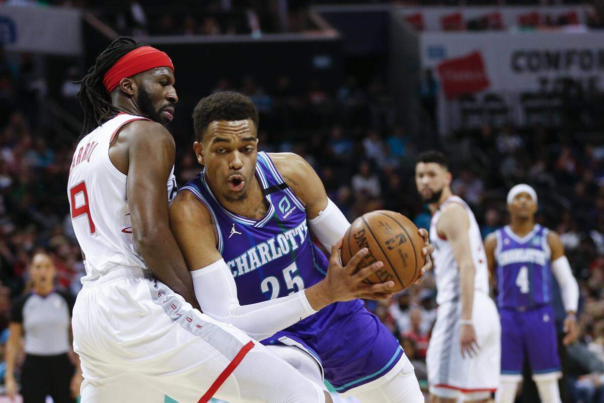 Former Kentucky Wildcat PJ Washington of the NBA’s Charlotte Hornets owns a share of Derby contender Max Player -- and so can you.