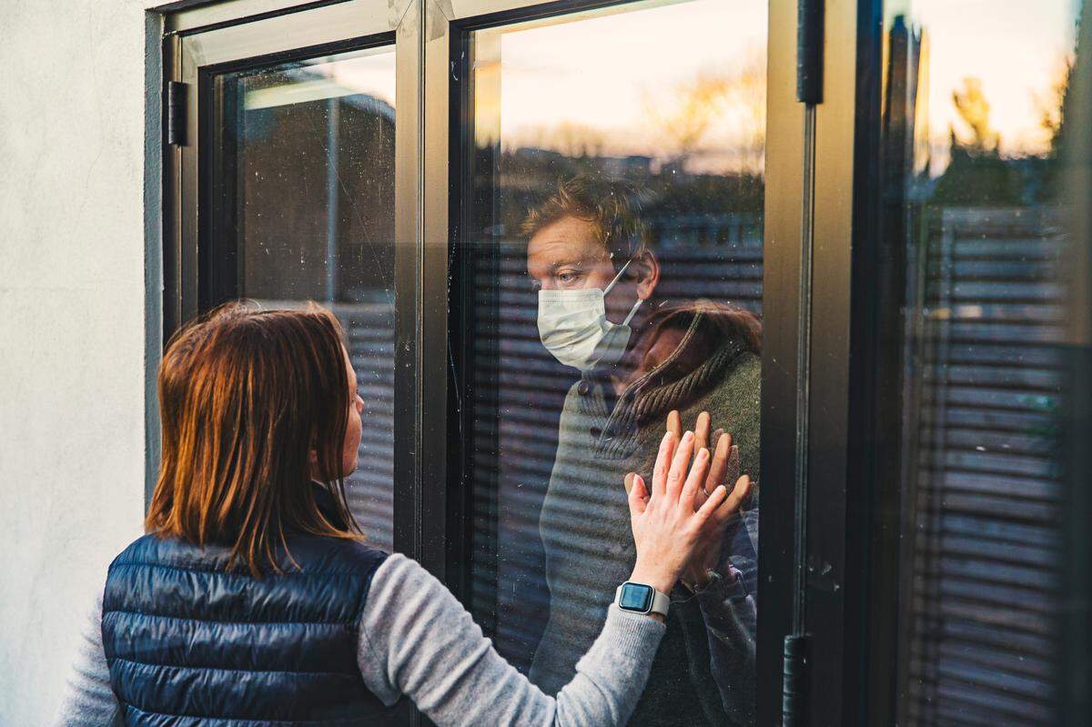 Helping others can provide a productive way to deal with anxiety, long-term studies have shown.