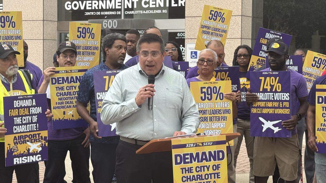 Charlotte airport workers call for transparency as lease negotiations continue