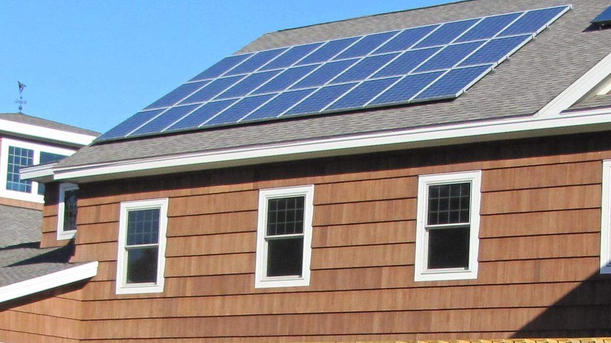 Solar panels at Long Island Visitor Center
