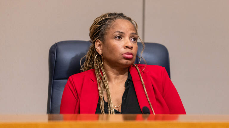 Sneed steps down as Charlotte-Mecklenburg Schools chair before vote to oust her