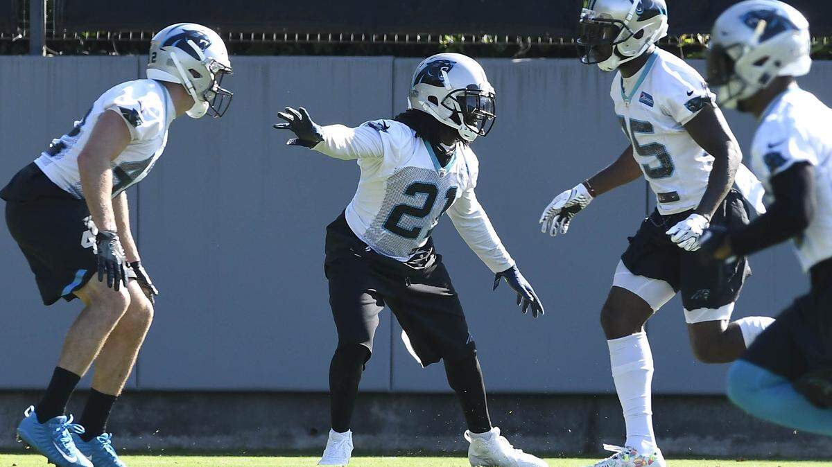 Carolina Panthers defensive back Da'Norris Searcy (21) wants to be a leader on the field for the team this fall and secure a starting spot at safety.