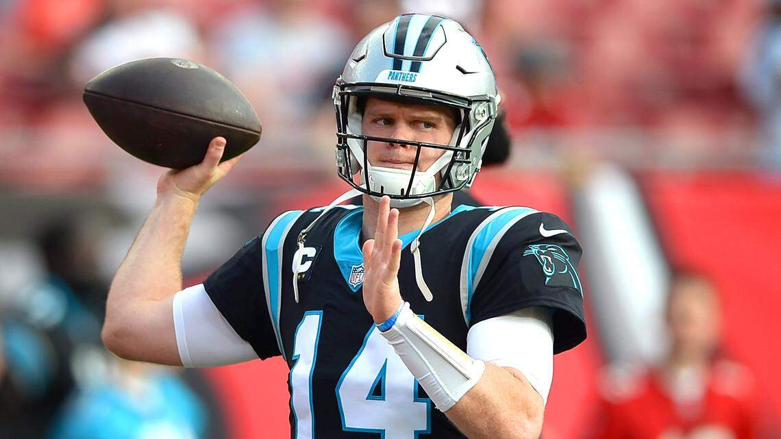 Carolina Panthers quarterback Sam Darnold warms up at Raymond James Stadium in Tampa, Fl. prior to action against the Tampa Bay Buccaneers on Sunday, January 9, 2022. 