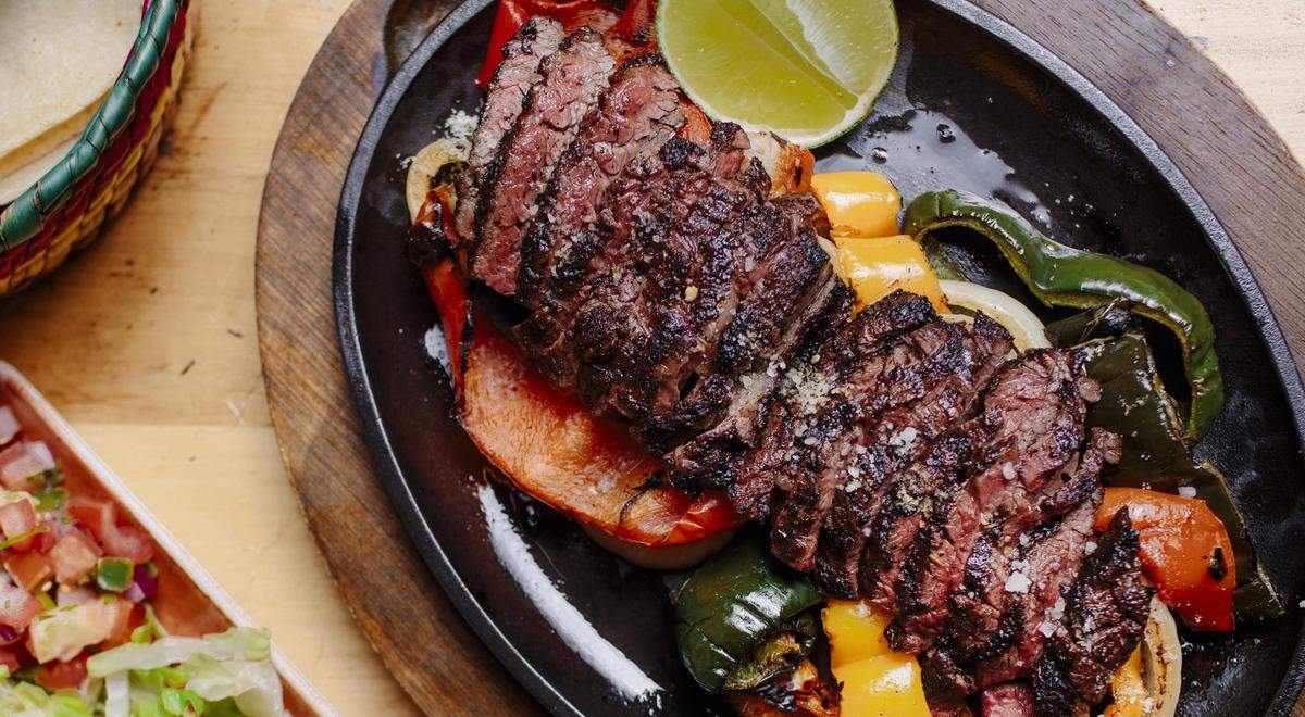Dos Caminos’ fajitas.
