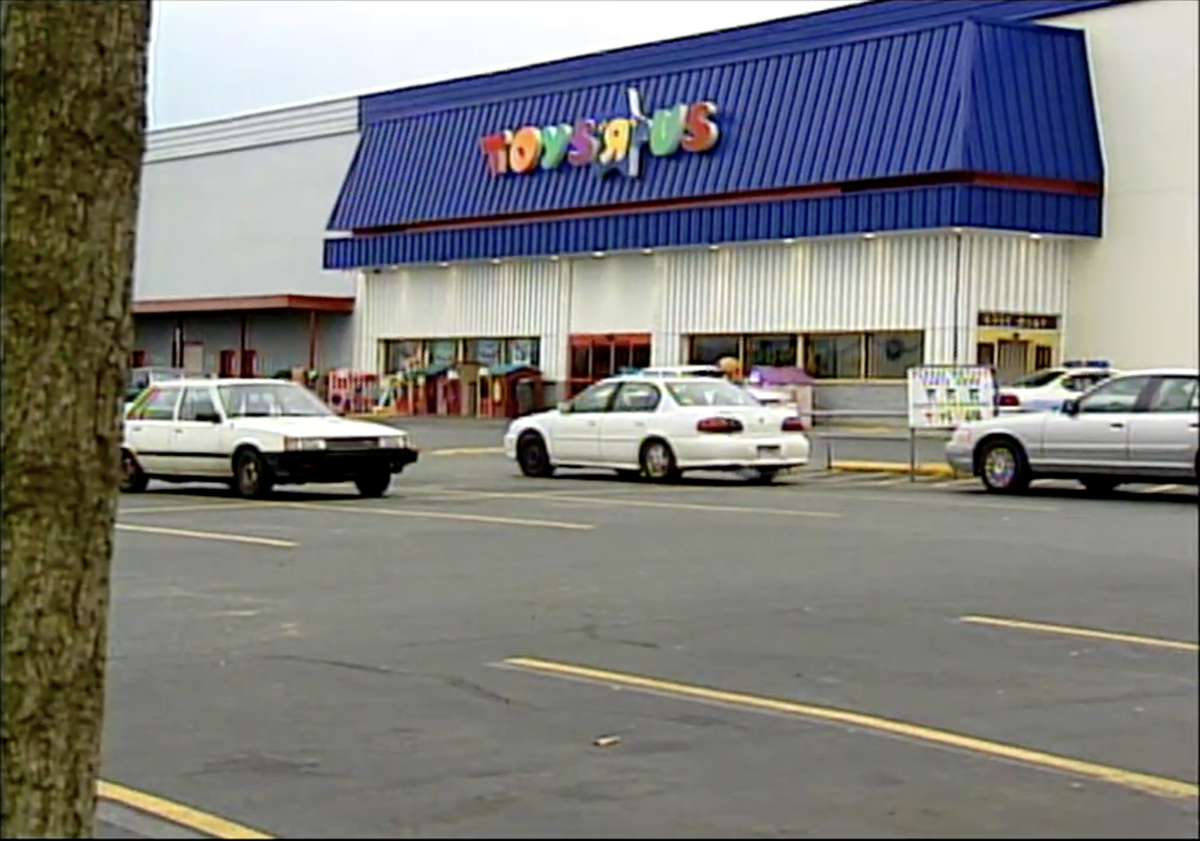 A screenshot from a news report that WSOC-TV Channel 9 aired about Jeffrey Manchester’s crimes in 2005.