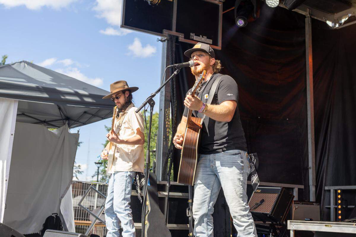 Chandler Carpenter & The Reckless Souls perform at Lovin’ Life Music Fest on May 4, 2025.