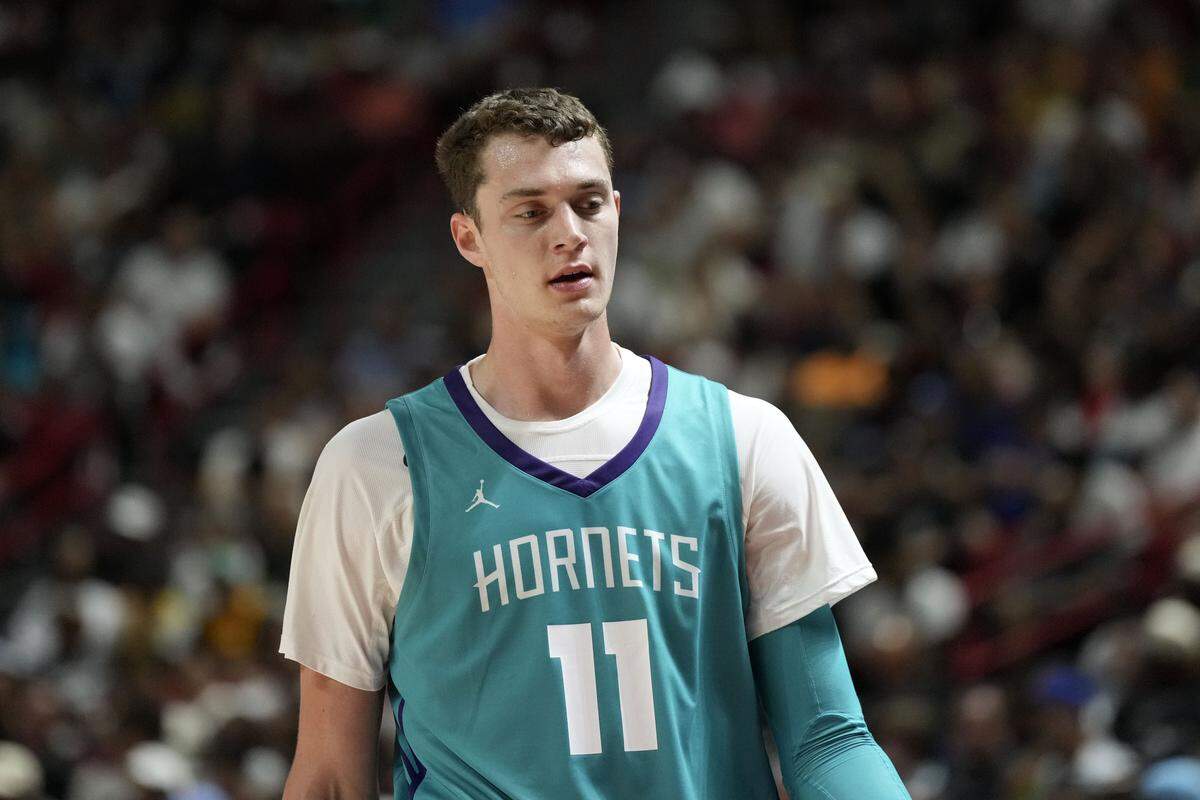 Charlotte Hornets center Ryan Kalkbrenner (11) looks on during the game against the Philadelphia 76ers in the first quarter of their game at Thomas & Mack Center.