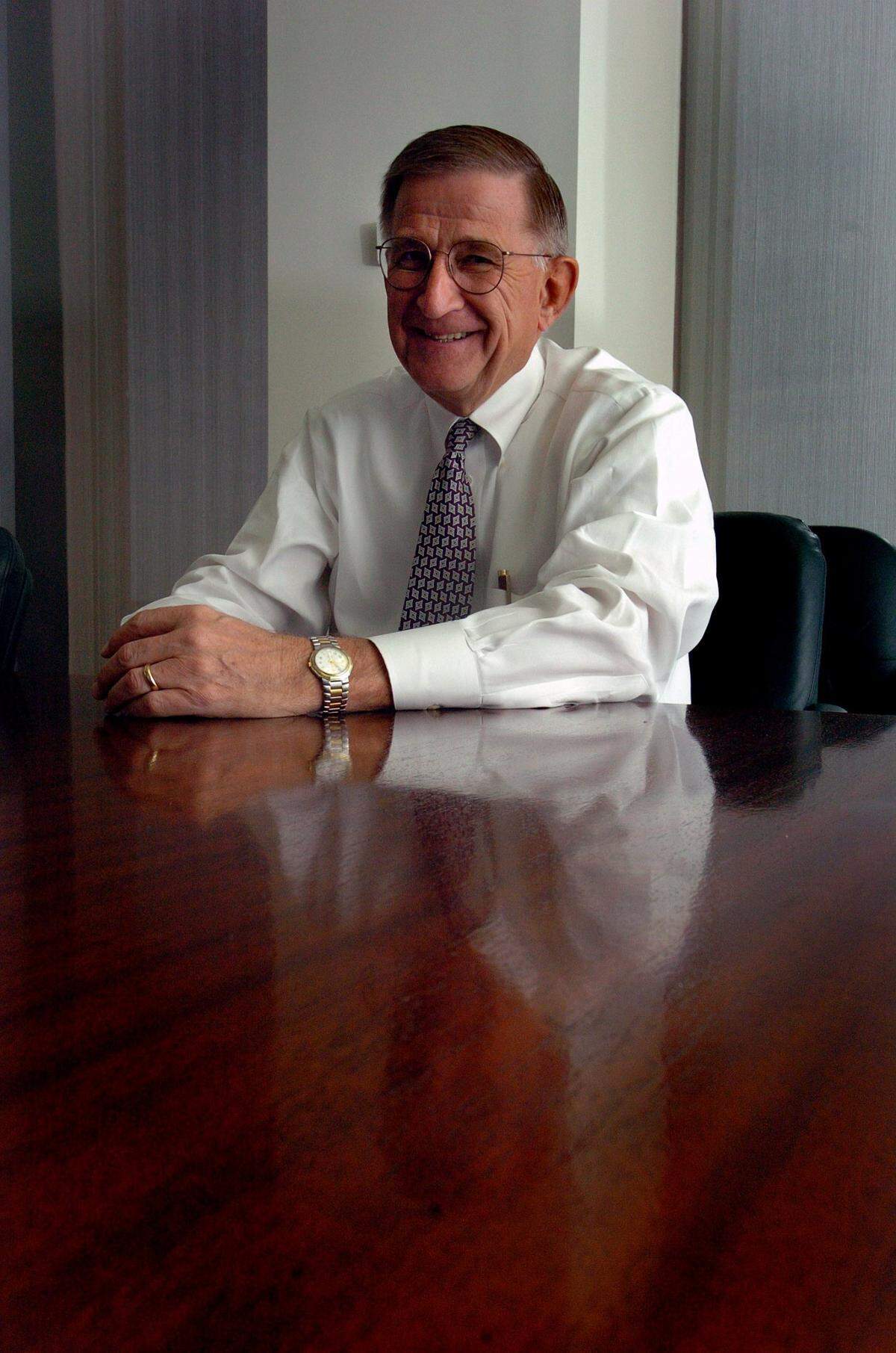 Paul Polking was “was without a doubt the best regulatory lawyer in the United States, no question about it,” Bank of America CEO Hugh McColl said of his former colleague.