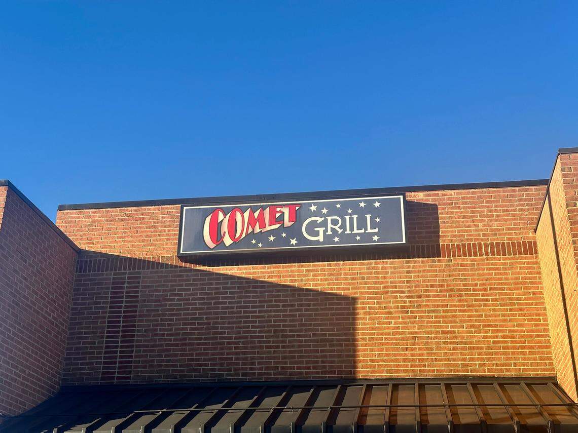 Comet Grill is the epitome of a neighborhood bar. Located in the Dilworth Crossing Center, the grill has been serving Charlotte since 1996.