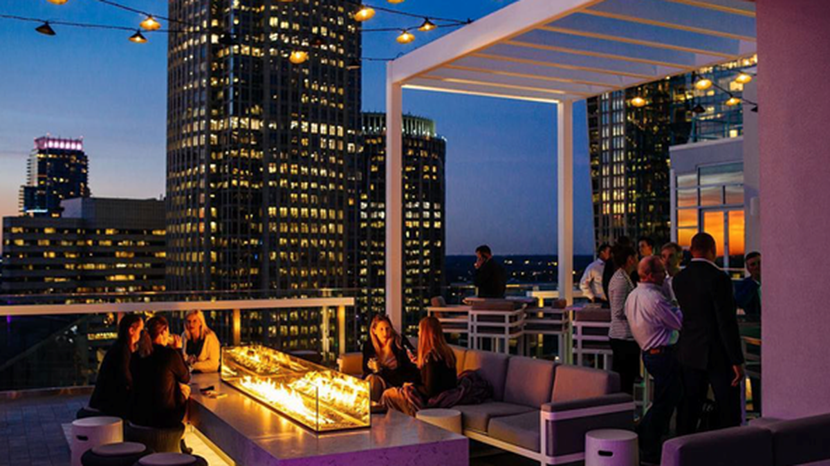 The rooftop party at Nuvole 22 will celebrate New Year’s Eve around the world with a drink ticket, hors d’oeuvres and a dessert station.