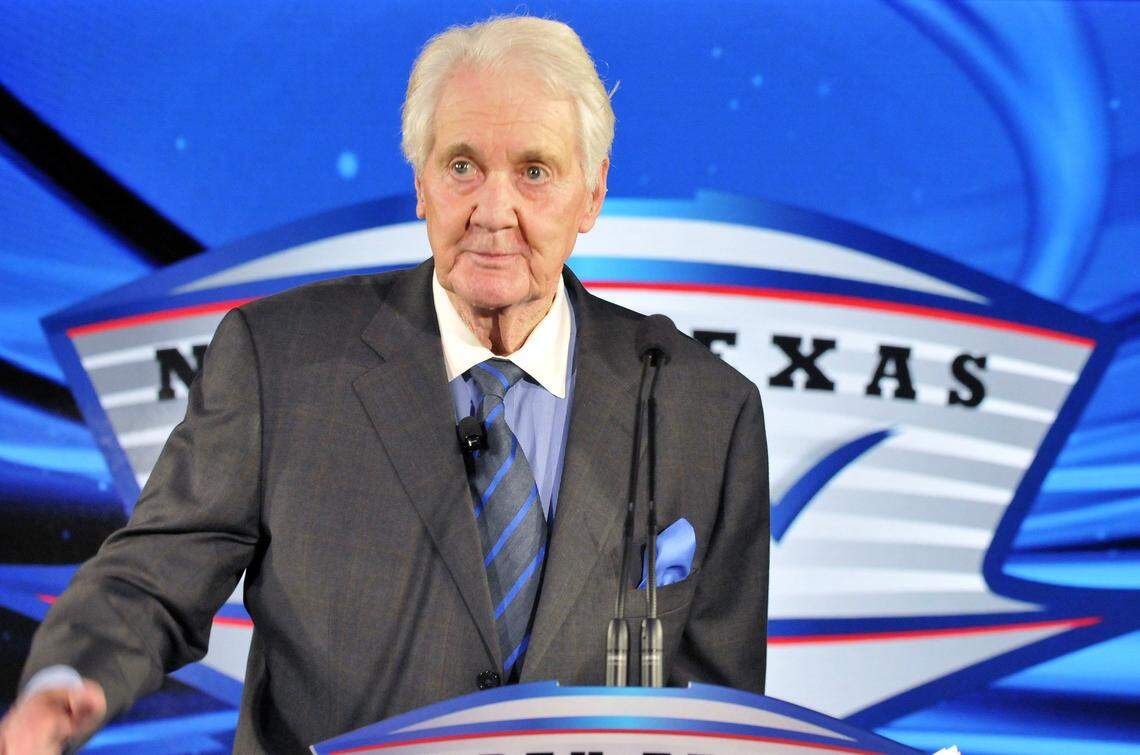 Sports broadcaster Pat Summerall was one of Jim Nantz’s mentors. When Nantz calls a Super Bowl, he keeps a special coin to remind him of Summerall in his left inside breast pocket.