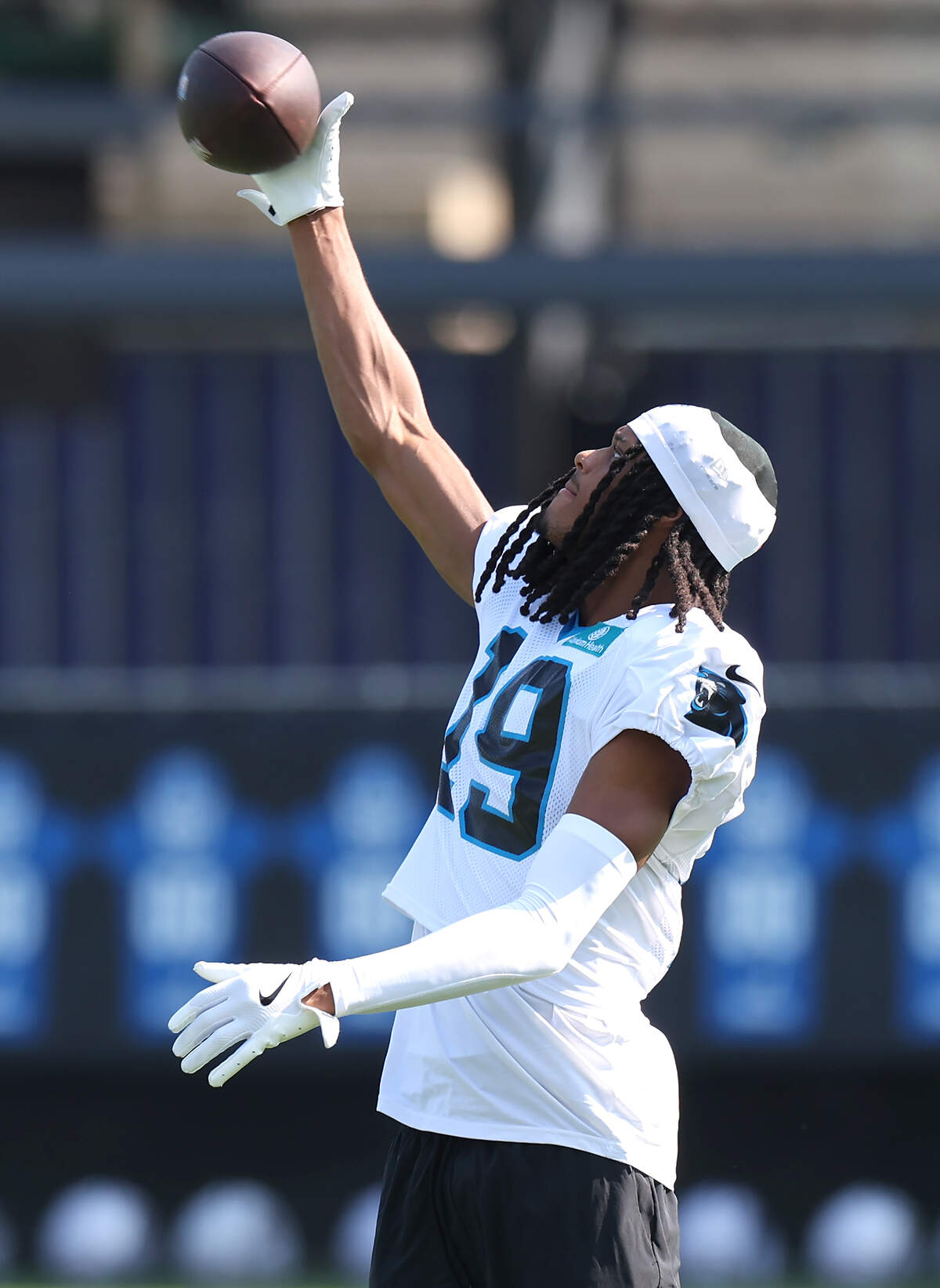 Carolina Panthers wide receiver Chris Brazzell II warms up by catching a ball one-handed during the team’s training camp practice on Wednesday, July 29, 2026.