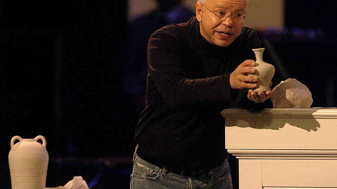 Photos: See ‘Praise the Lord’ evangelist Jim Bakker through the years