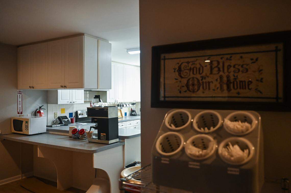 Samaritan House has a full kitchen where residents have access to hot food during their stay at Charlotte’s only medical respite facility, set to open on July 17th. The facility will serve unhoused people exiting the hospital. They stay for the duration of their recovery, which is usually around a month, and receive regular meals, a bed to sleep in and transport to and from their medical appointments.