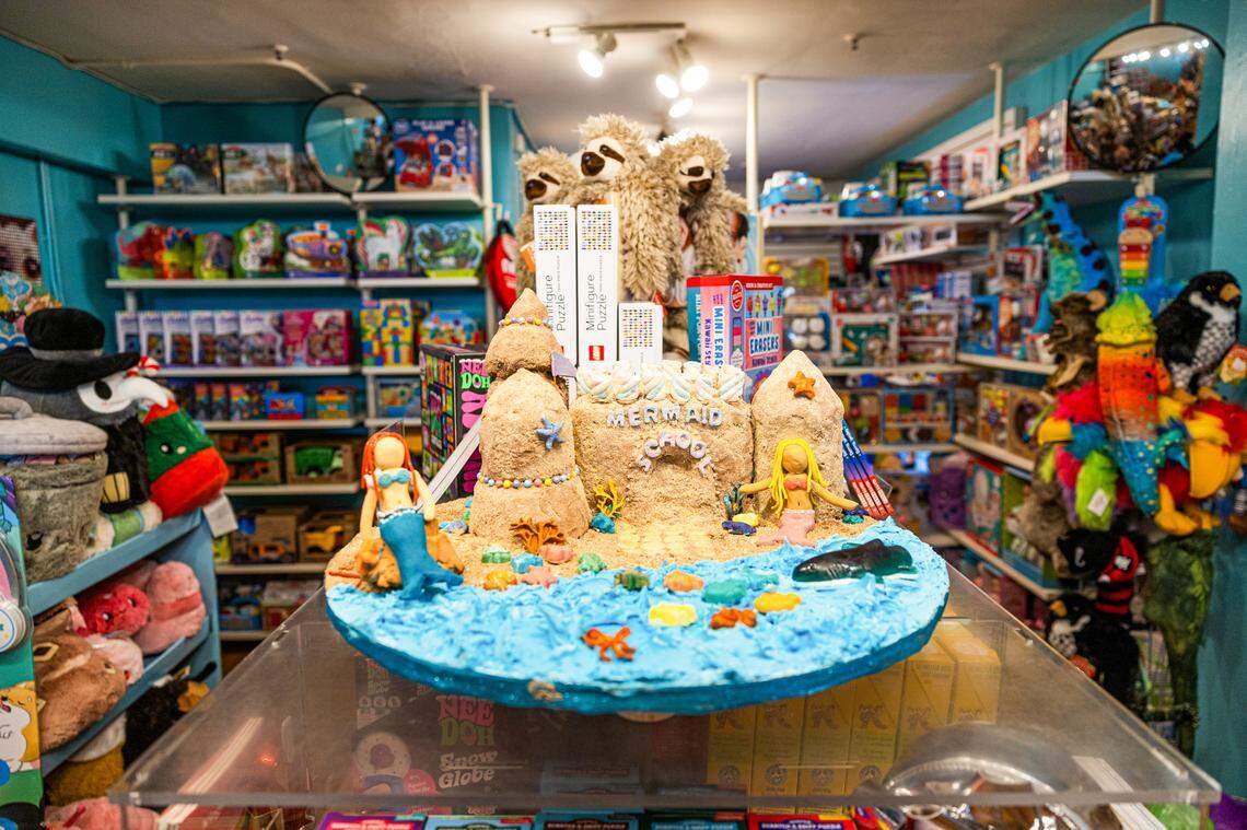 45 gingerbread houses will be showcased across Asheville’s local businesses and the Omni Grove Park Inn.